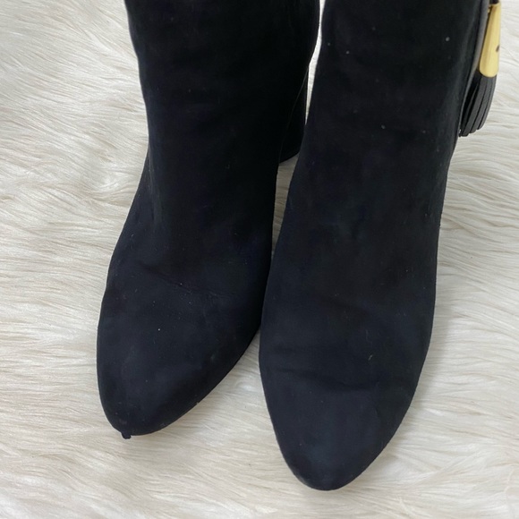 Louise et Cie Black Suede Leather Good Zipper Heel Ankle Booties - Picture 3 of 11
